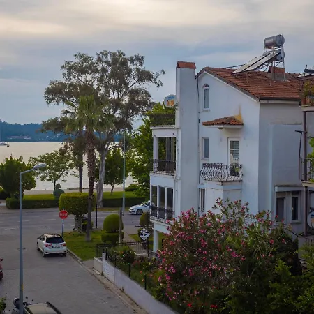 2 Bedroom Seaside