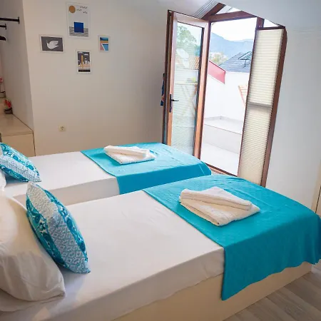 2 Bedroom Seaside Apartment