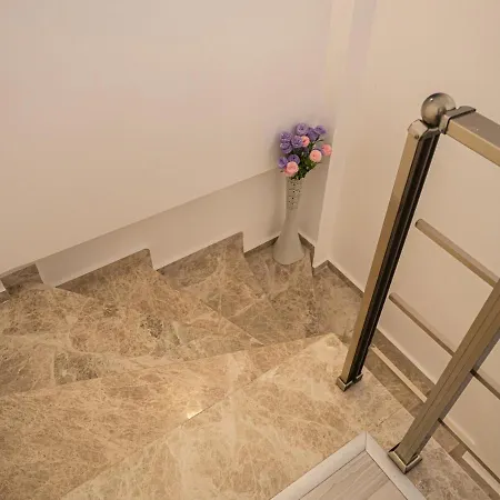 2 Bedroom Seaside *