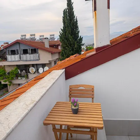 2 Bedroom Seaside