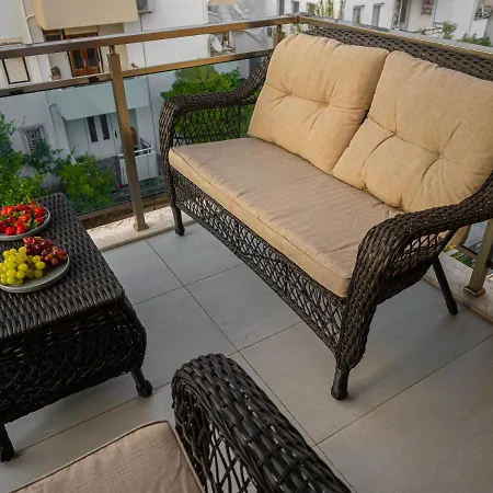 2 Bedroom Seaside Apartment