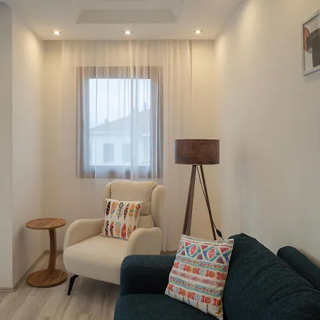 2 Bedroom Seaside
