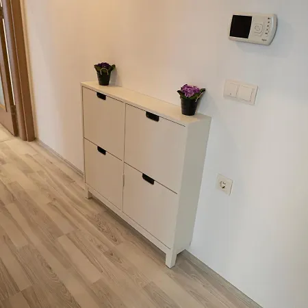 2 Bedroom Seaside *